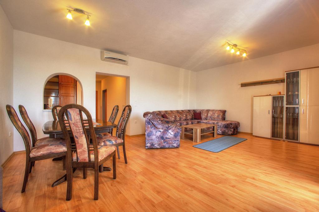 Apartments Peran Σίμπενικ Δωμάτιο φωτογραφία